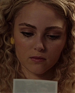 TheCarrieDiaries1x02_AnnaSophiaRobbOnline1000.jpg