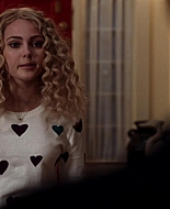 TheCarrieDiaries1x02_AnnaSophiaRobbOnline1107.jpg