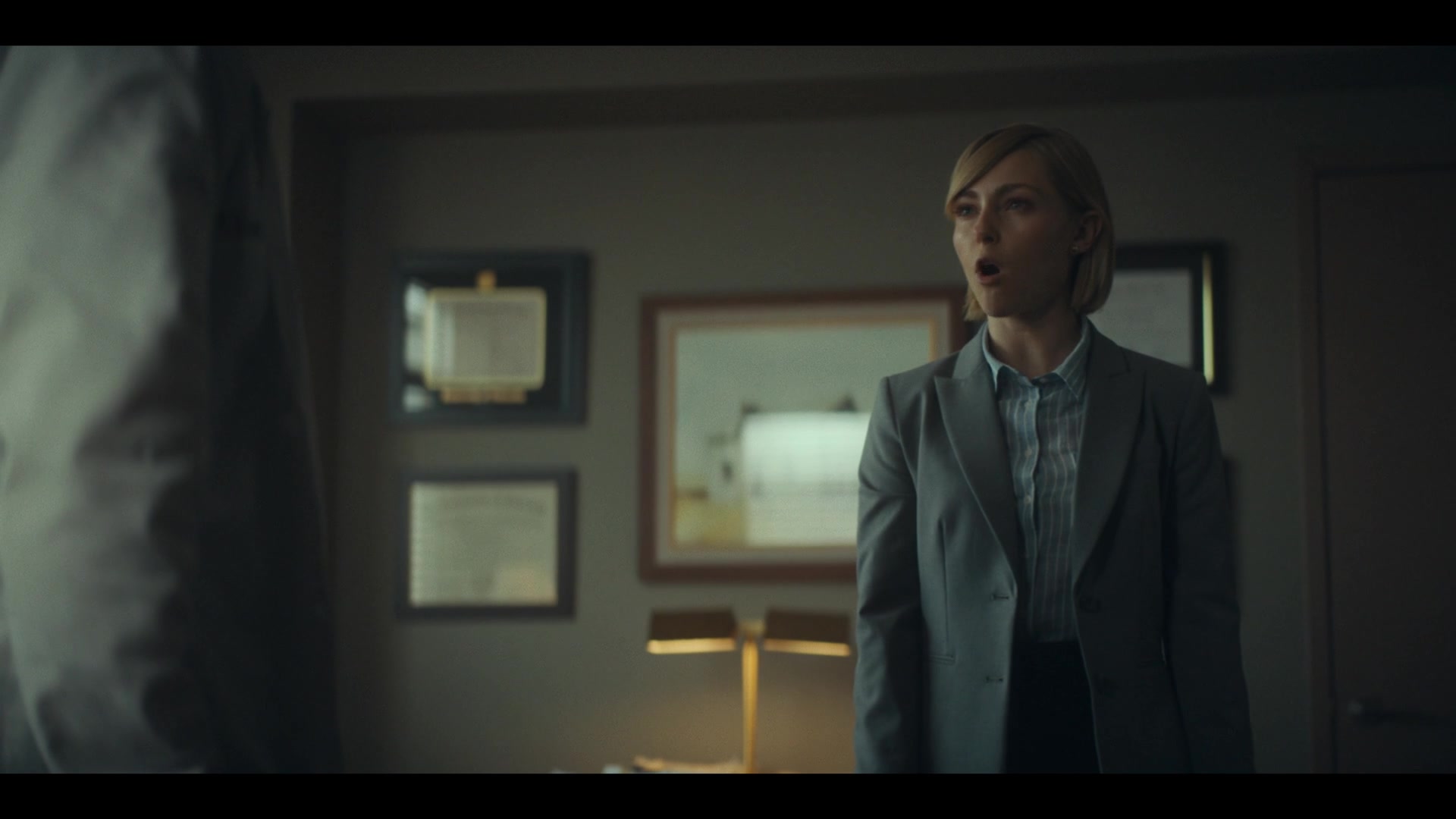 Dr_Death_S01E05_The_and_in_the_Bed_1080p_ASRO_001216.jpg