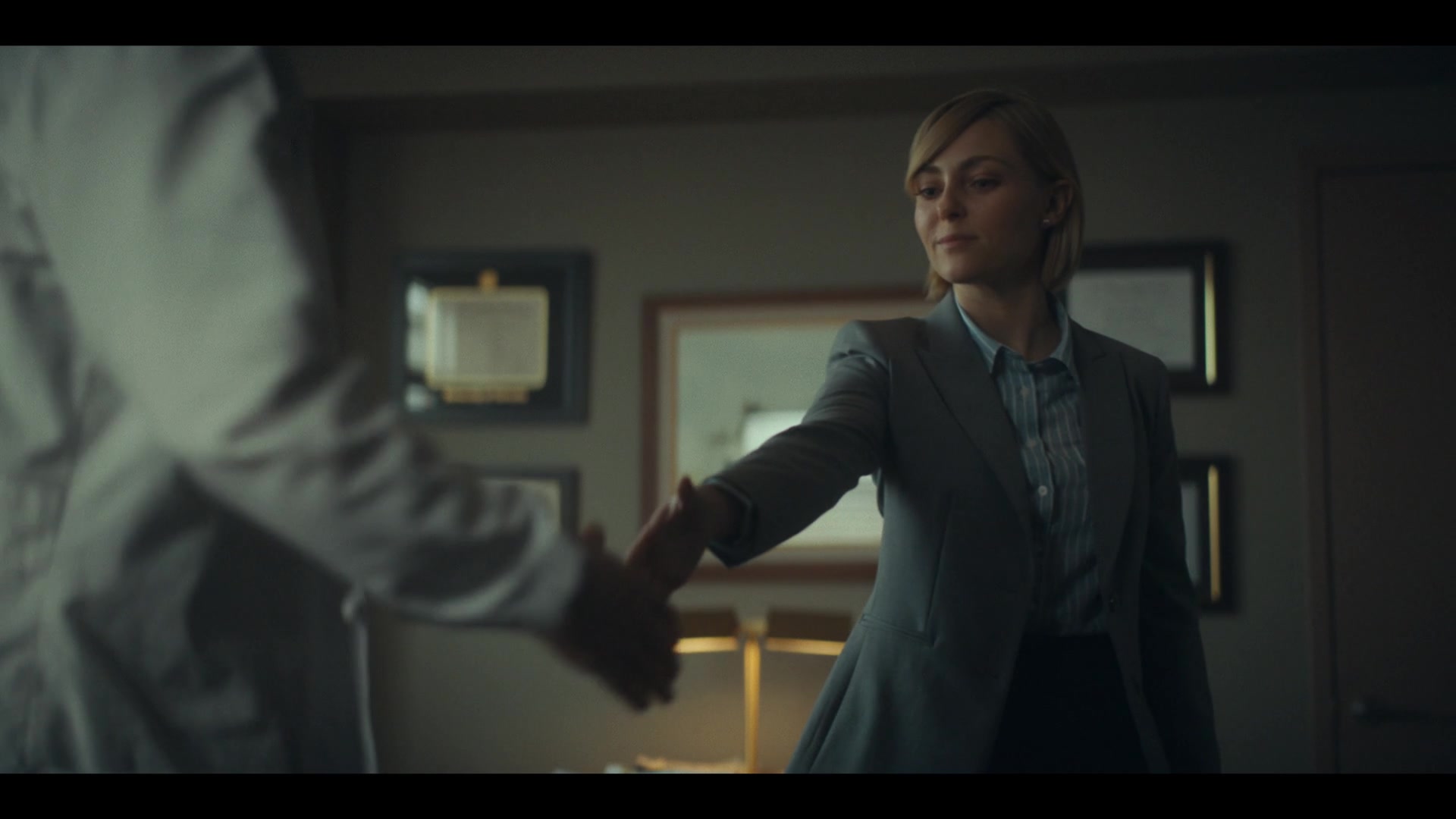 Dr_Death_S01E05_The_and_in_the_Bed_1080p_ASRO_001223.jpg