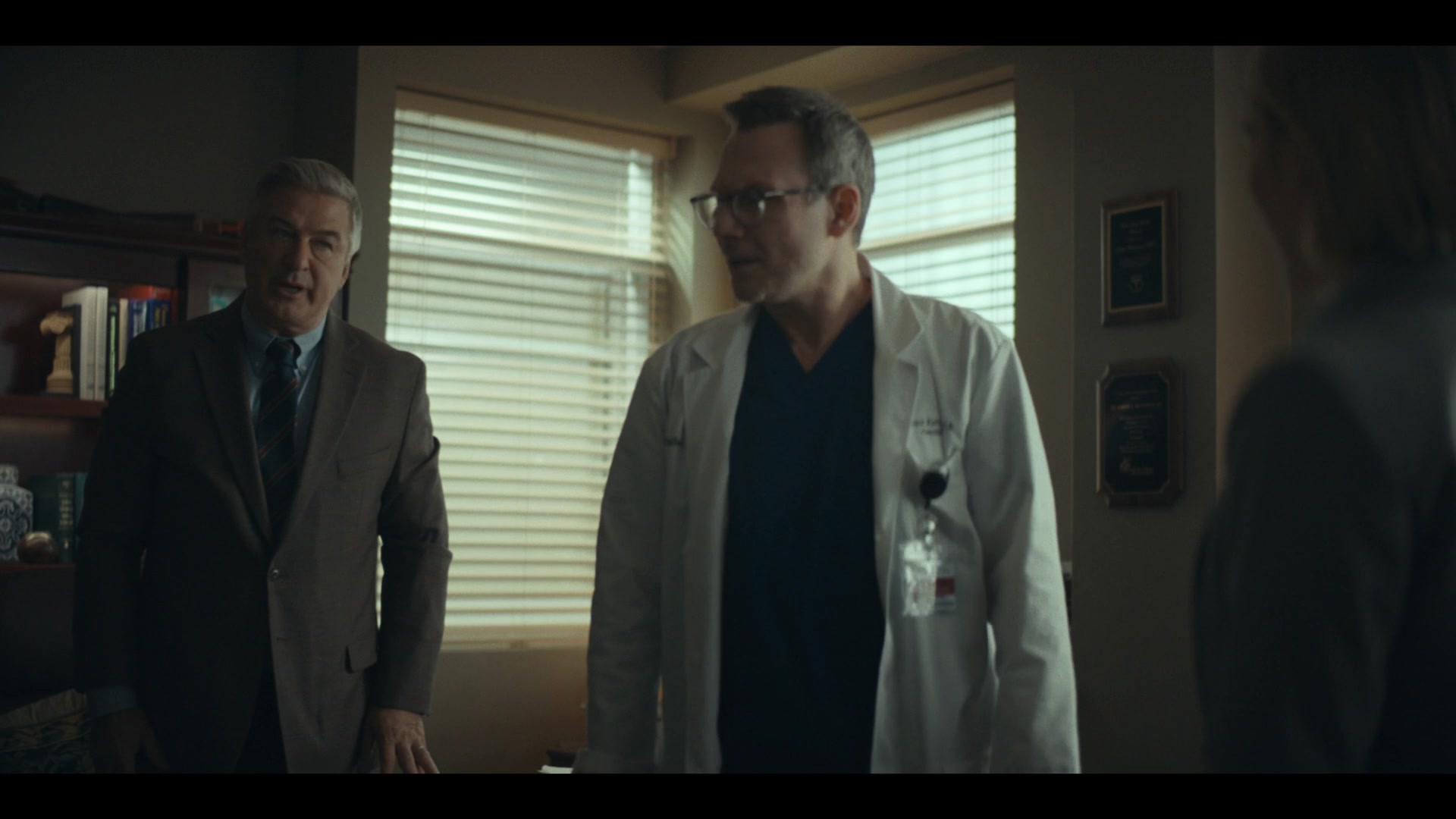 Dr_Death_S01E05_The_and_in_the_Bed_1080p_ASRO_001248.jpg