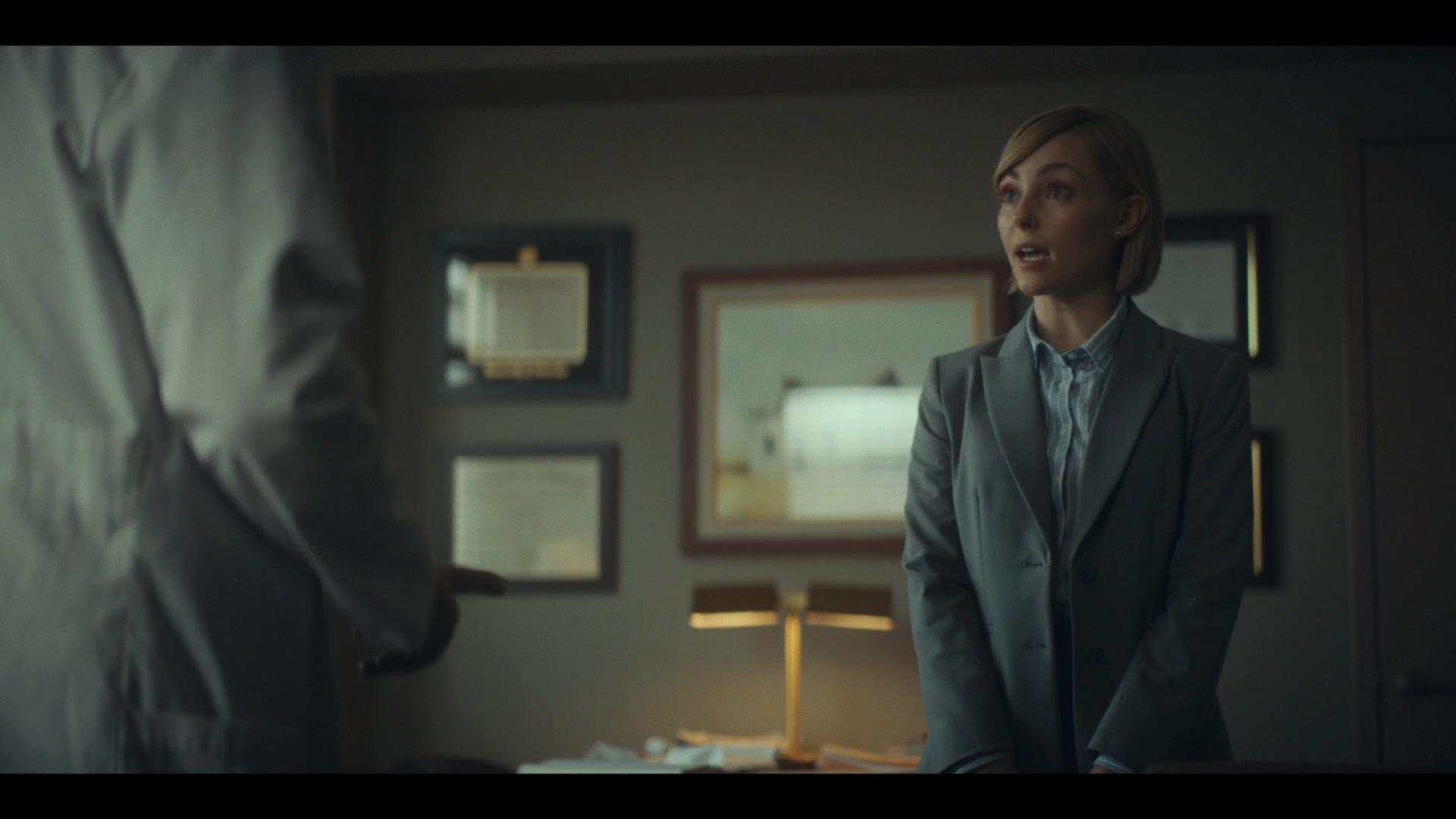 Dr_Death_S01E05_The_and_in_the_Bed_1080p_ASRO_001261.jpg
