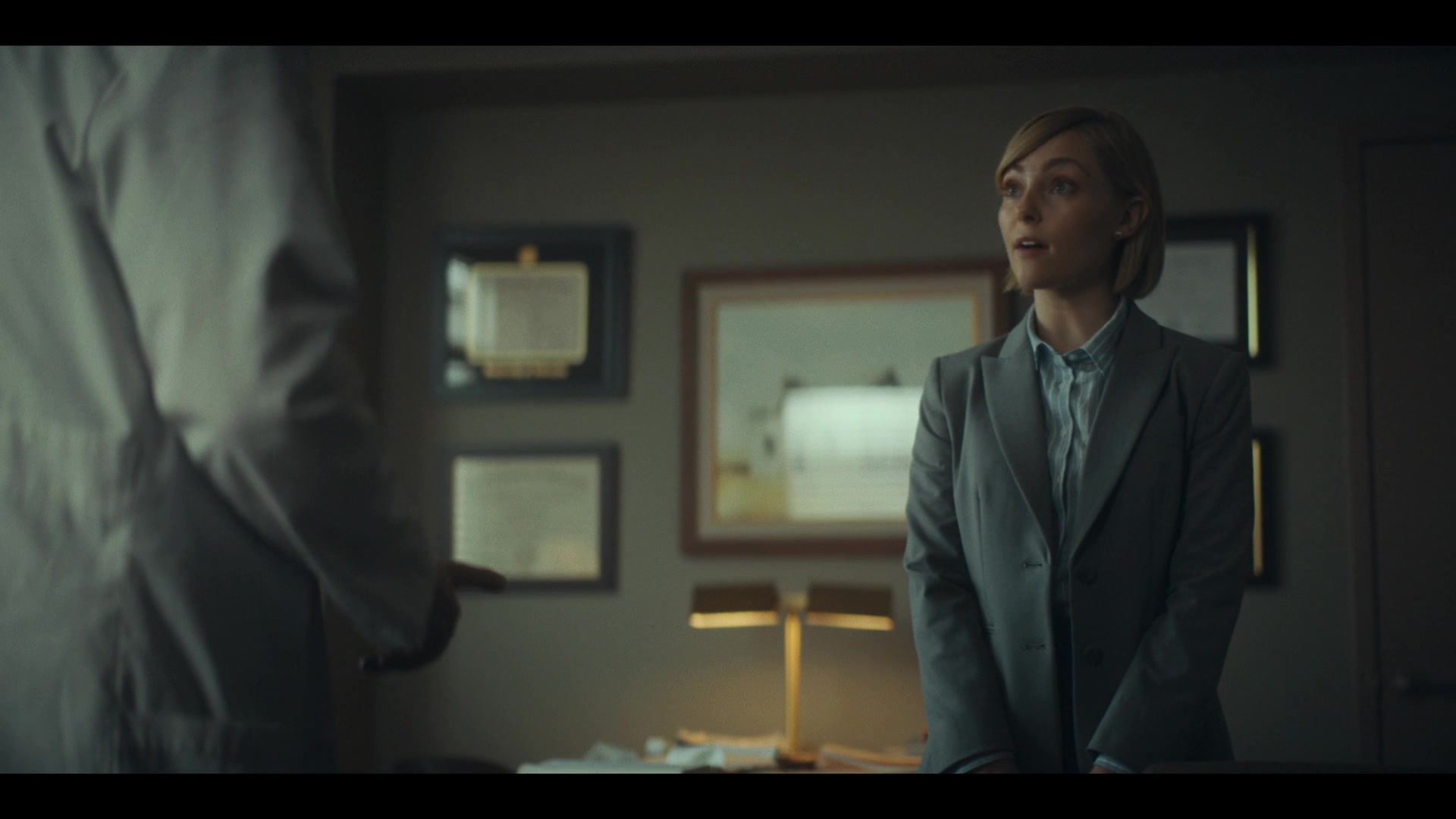 Dr_Death_S01E05_The_and_in_the_Bed_1080p_ASRO_001262.jpg