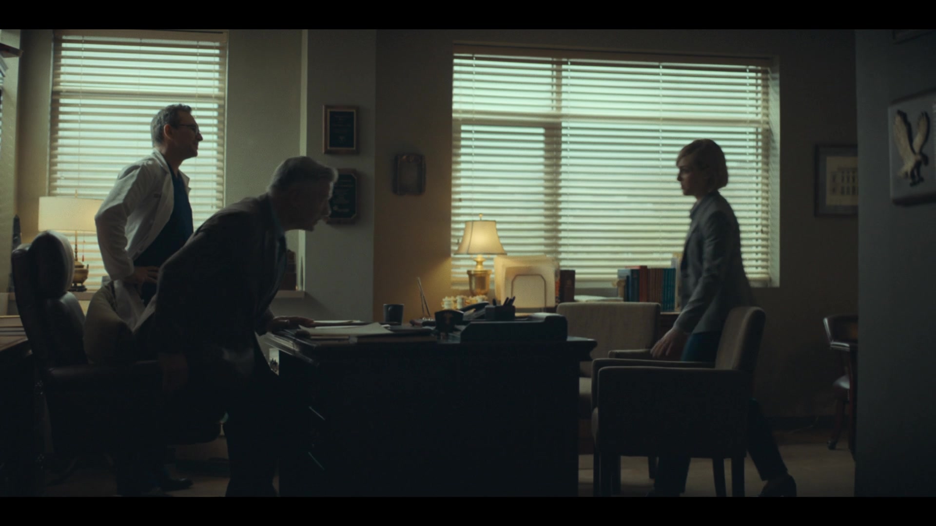 Dr_Death_S01E05_The_and_in_the_Bed_1080p_ASRO_001297.jpg