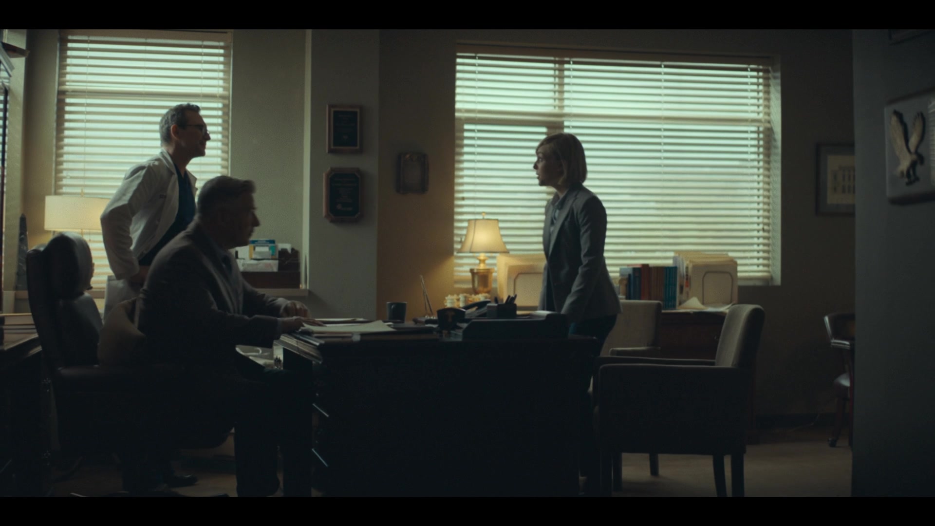 Dr_Death_S01E05_The_and_in_the_Bed_1080p_ASRO_001300.jpg