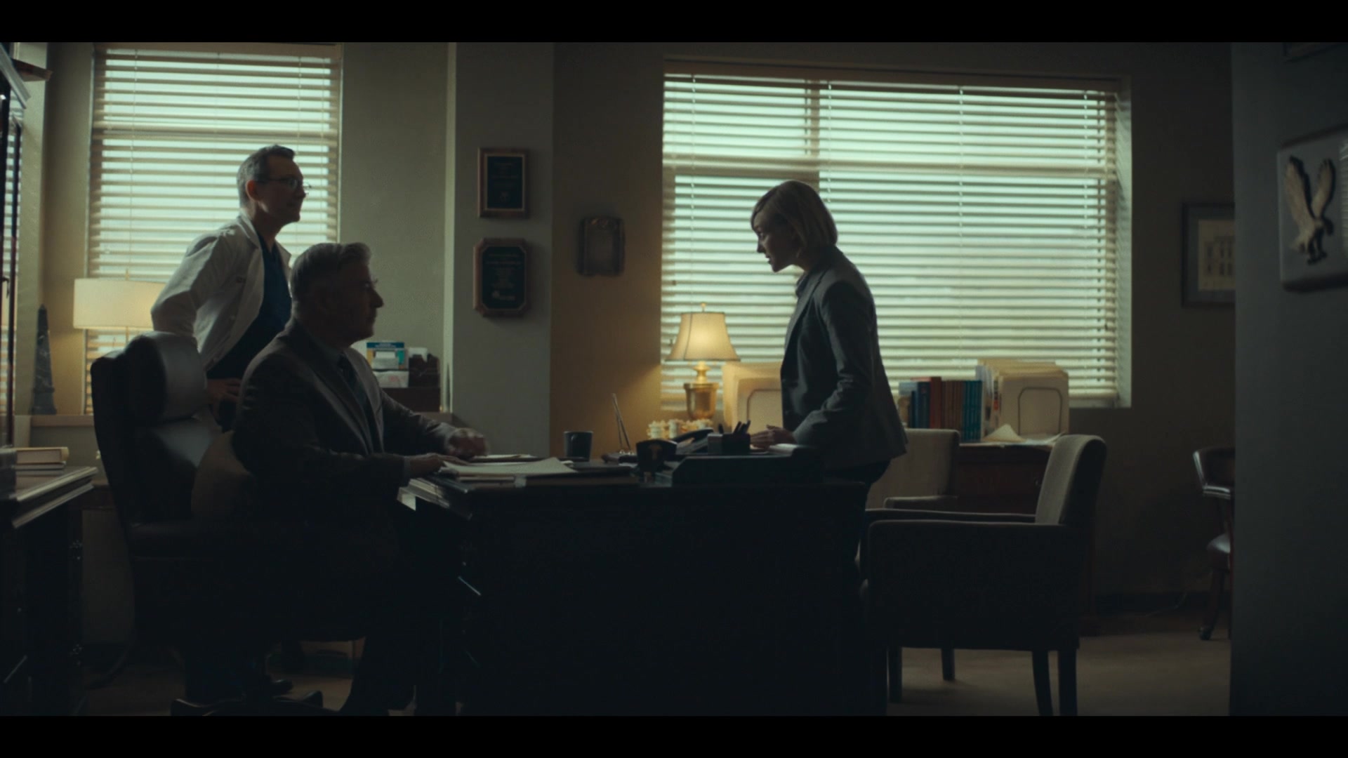 Dr_Death_S01E05_The_and_in_the_Bed_1080p_ASRO_001302.jpg