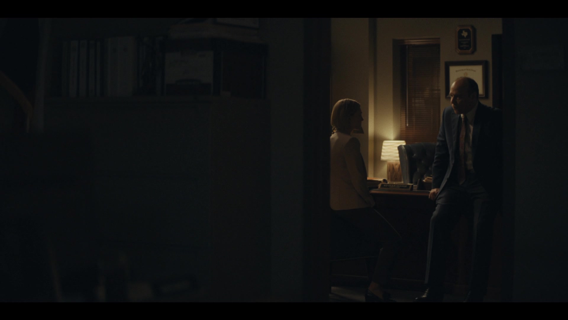 Dr_Death_S01E05_The_and_in_the_Bed_1080p_ASRO_005503.jpg