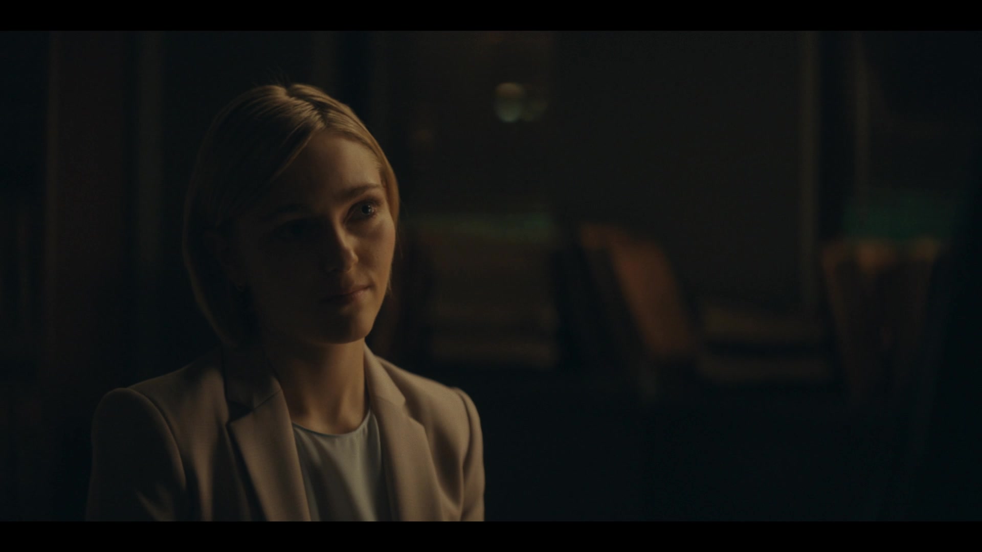 Dr_Death_S01E05_The_and_in_the_Bed_1080p_ASRO_005566.jpg