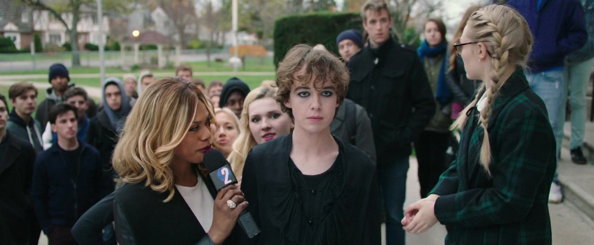 Freak_Show_2017_1080p_008126.jpg