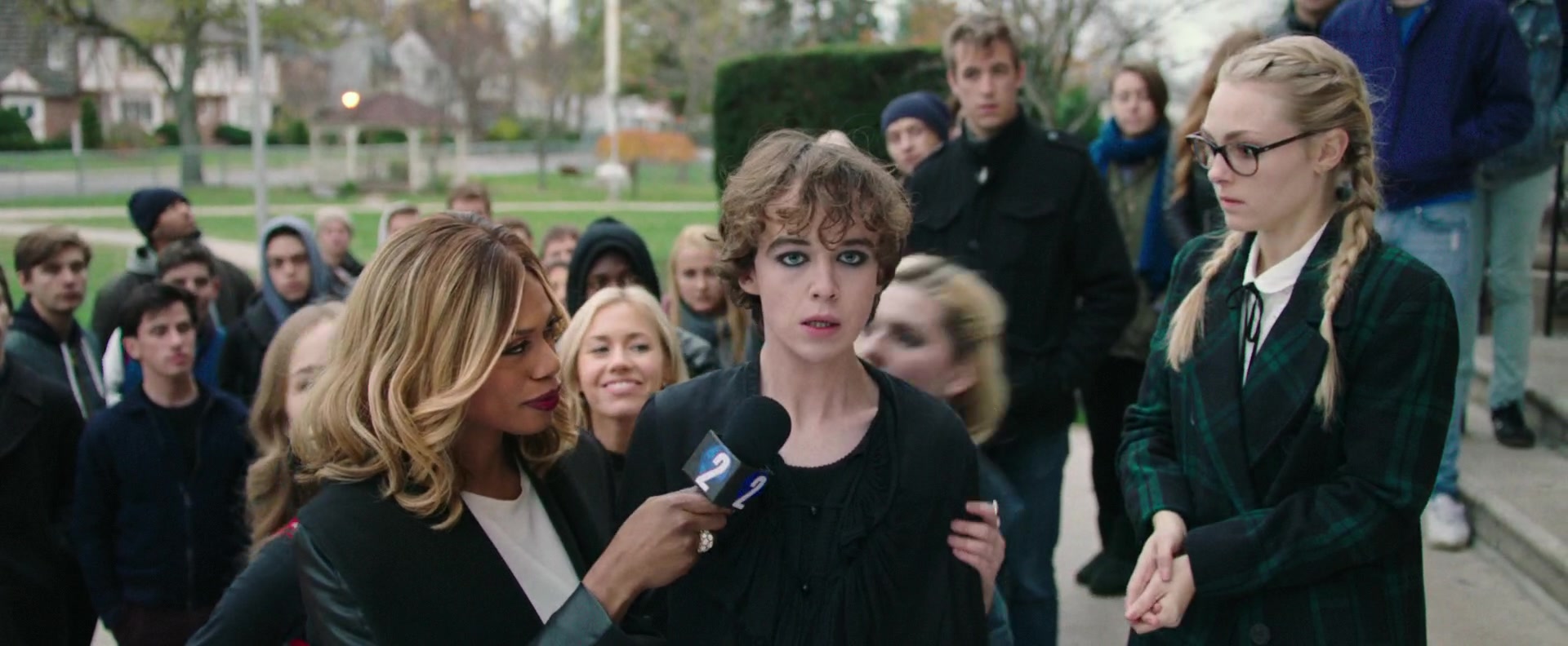 Freak_Show_2017_1080p_008128.jpg