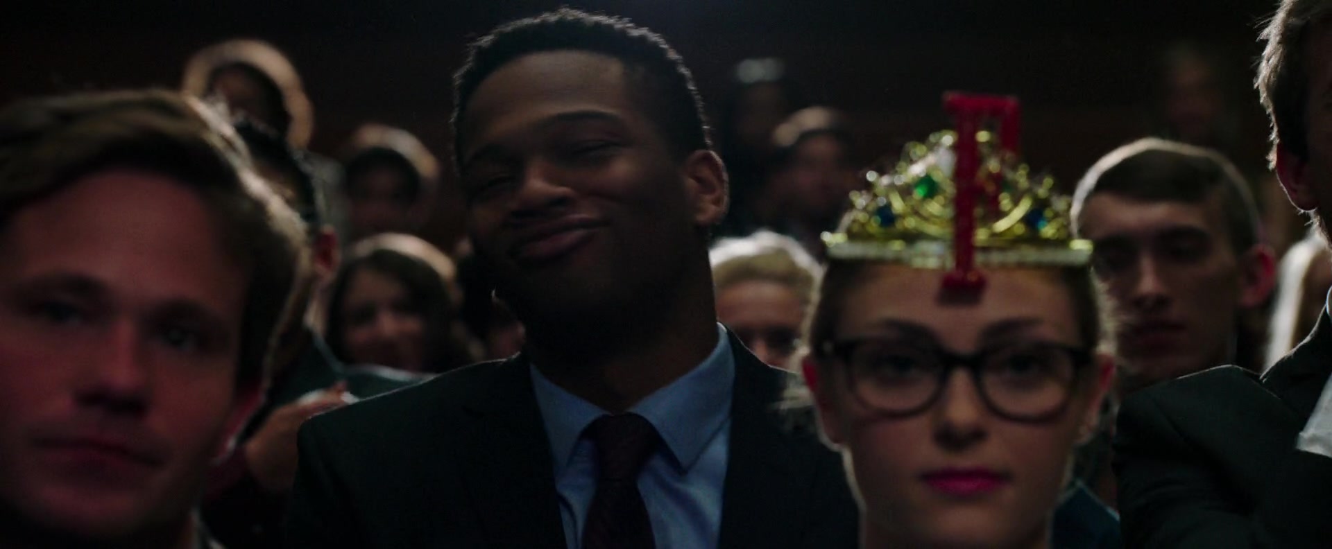 Freak_Show_2017_1080p_010455.jpg