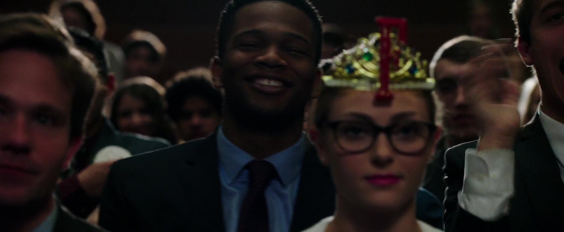 Freak_Show_2017_1080p_010457.jpg