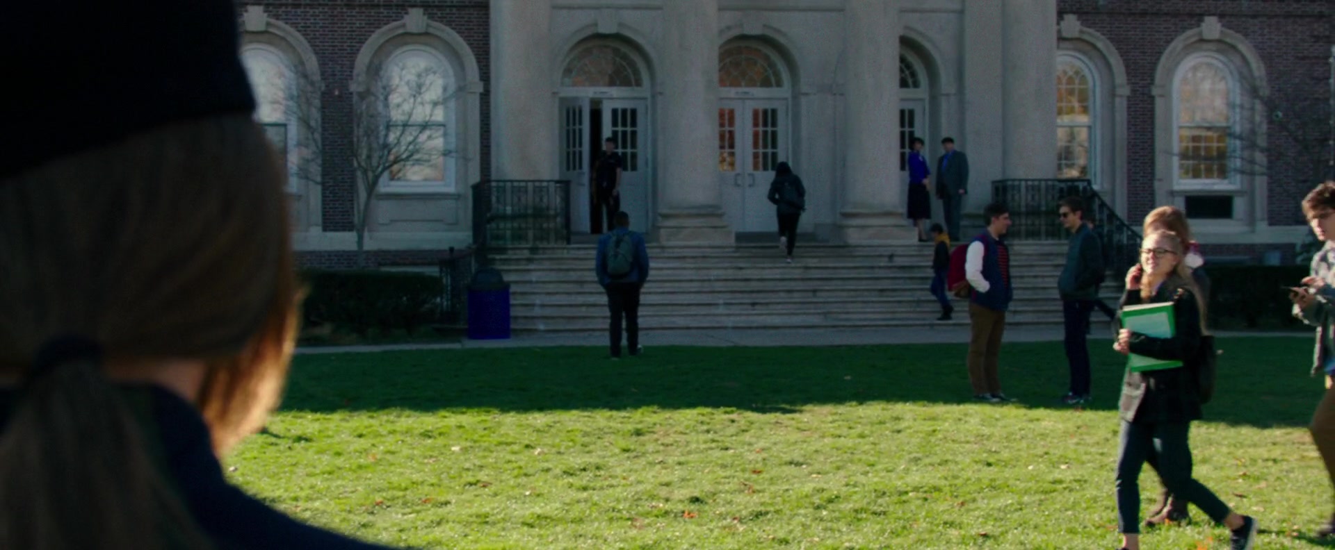 Freak_Show_2017_1080p_011842.jpg