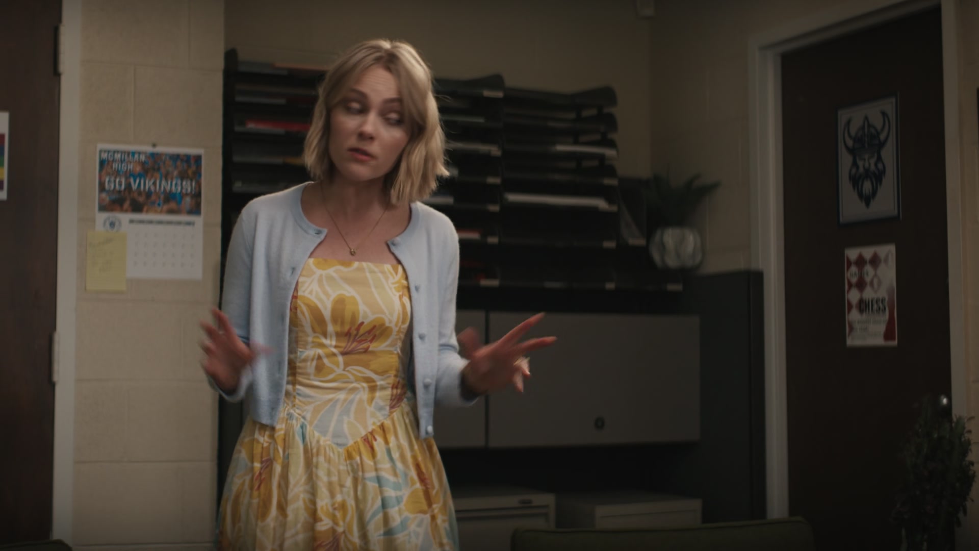 Grosse_Pointe_Garden_Society_S01E01_1080p_ASRO_004512.jpg