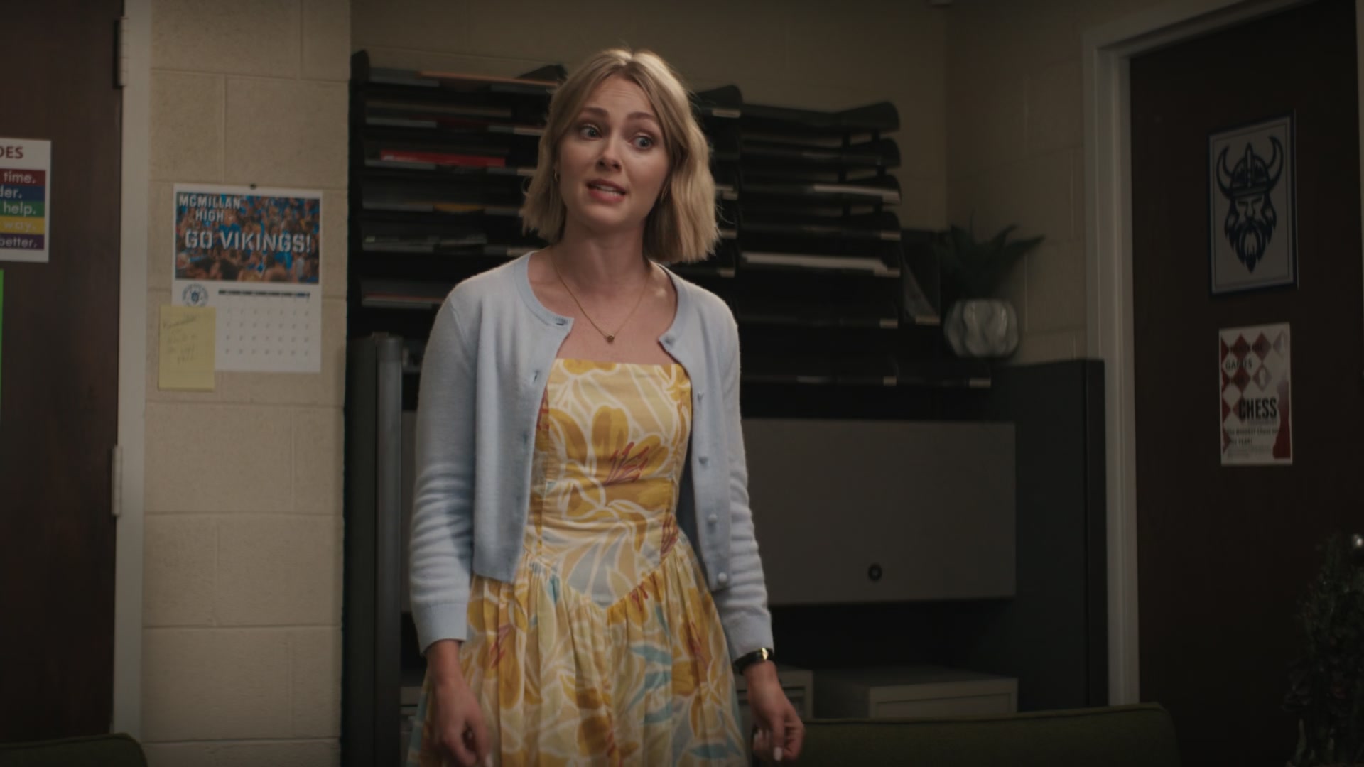 Grosse_Pointe_Garden_Society_S01E01_1080p_ASRO_004519.jpg Grosse_Pointe_Garden_Society_S01E01_1080p_ASRO_004519.jpg