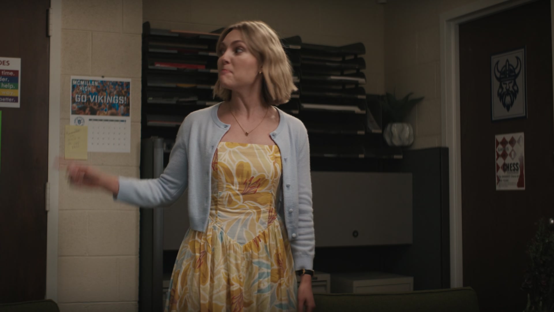 Grosse_Pointe_Garden_Society_S01E01_1080p_ASRO_004522.jpg