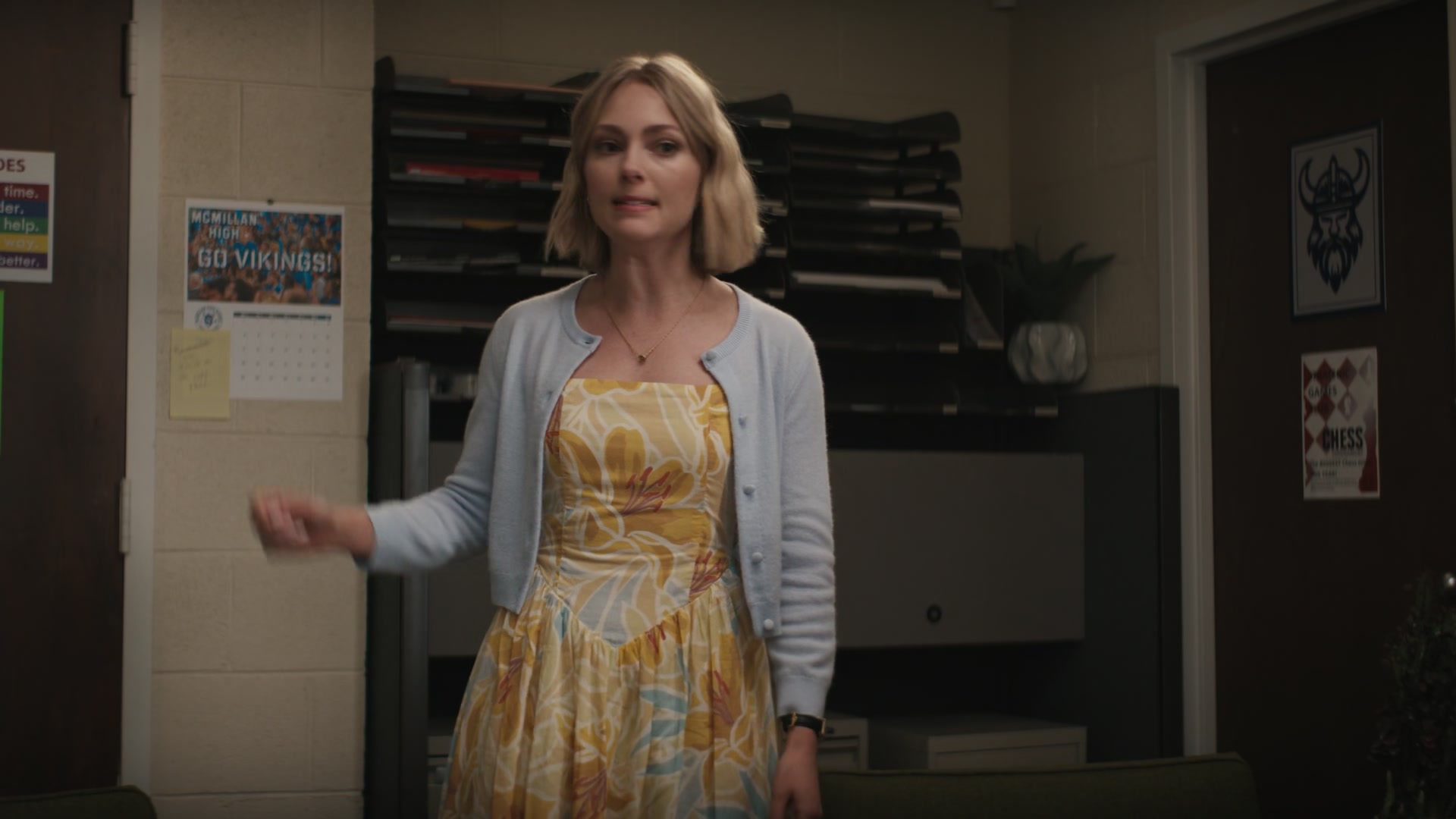 Grosse_Pointe_Garden_Society_S01E01_1080p_ASRO_004523.jpg Grosse_Pointe_Garden_Society_S01E01_1080p_ASRO_004523.jpg