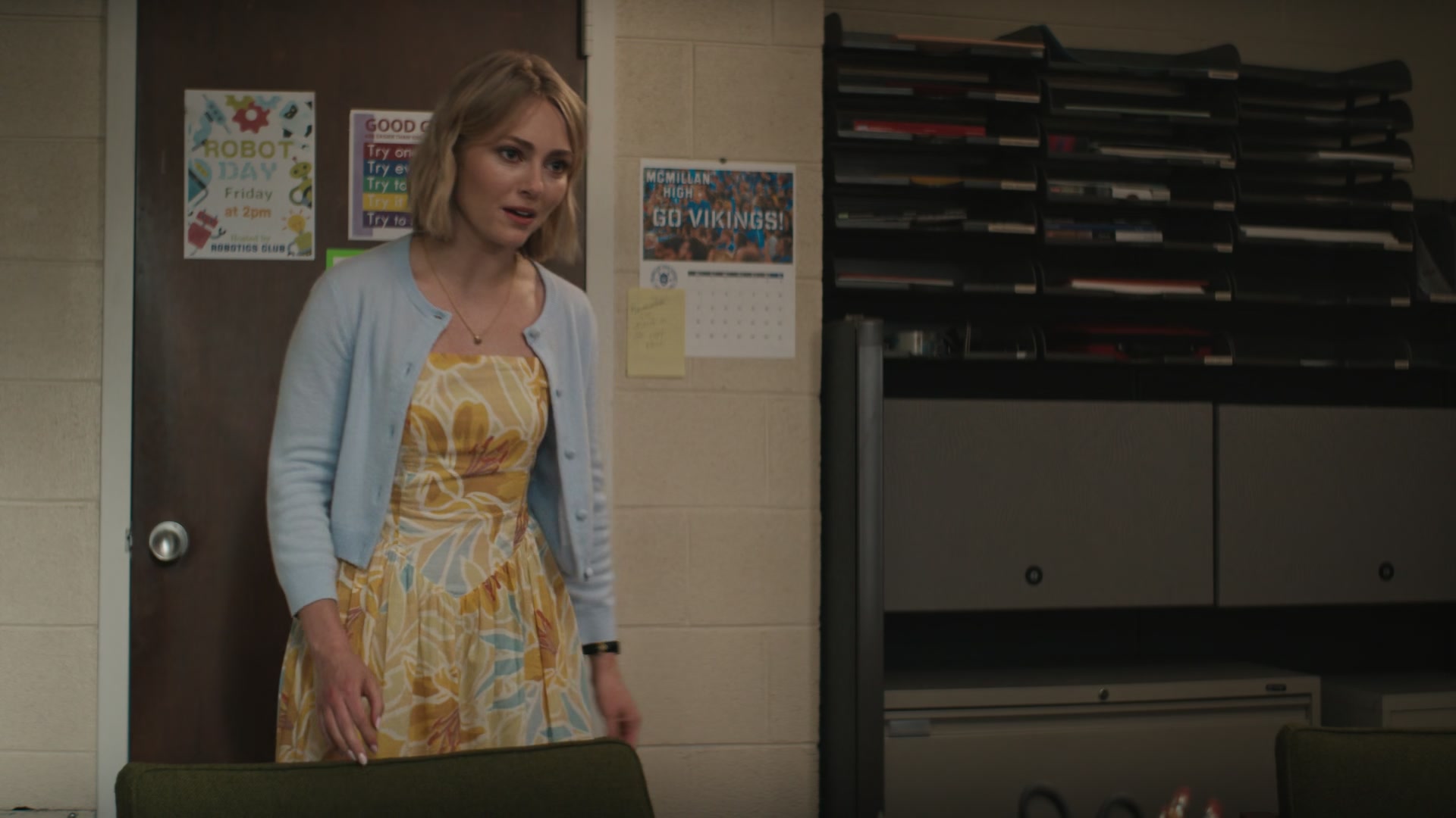 Grosse_Pointe_Garden_Society_S01E01_1080p_ASRO_004558.jpg