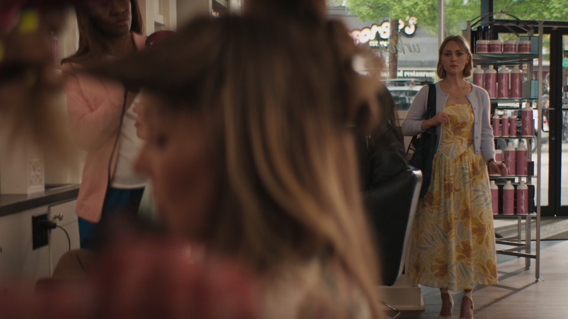 Grosse_Pointe_Garden_Society_S01E01_1080p_ASRO_005020.jpg