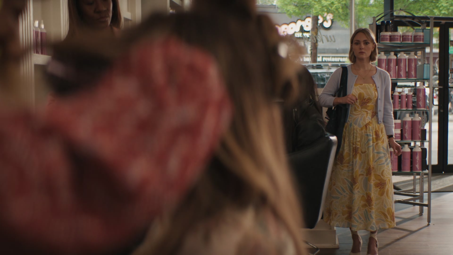 Grosse_Pointe_Garden_Society_S01E01_1080p_ASRO_005021.jpg