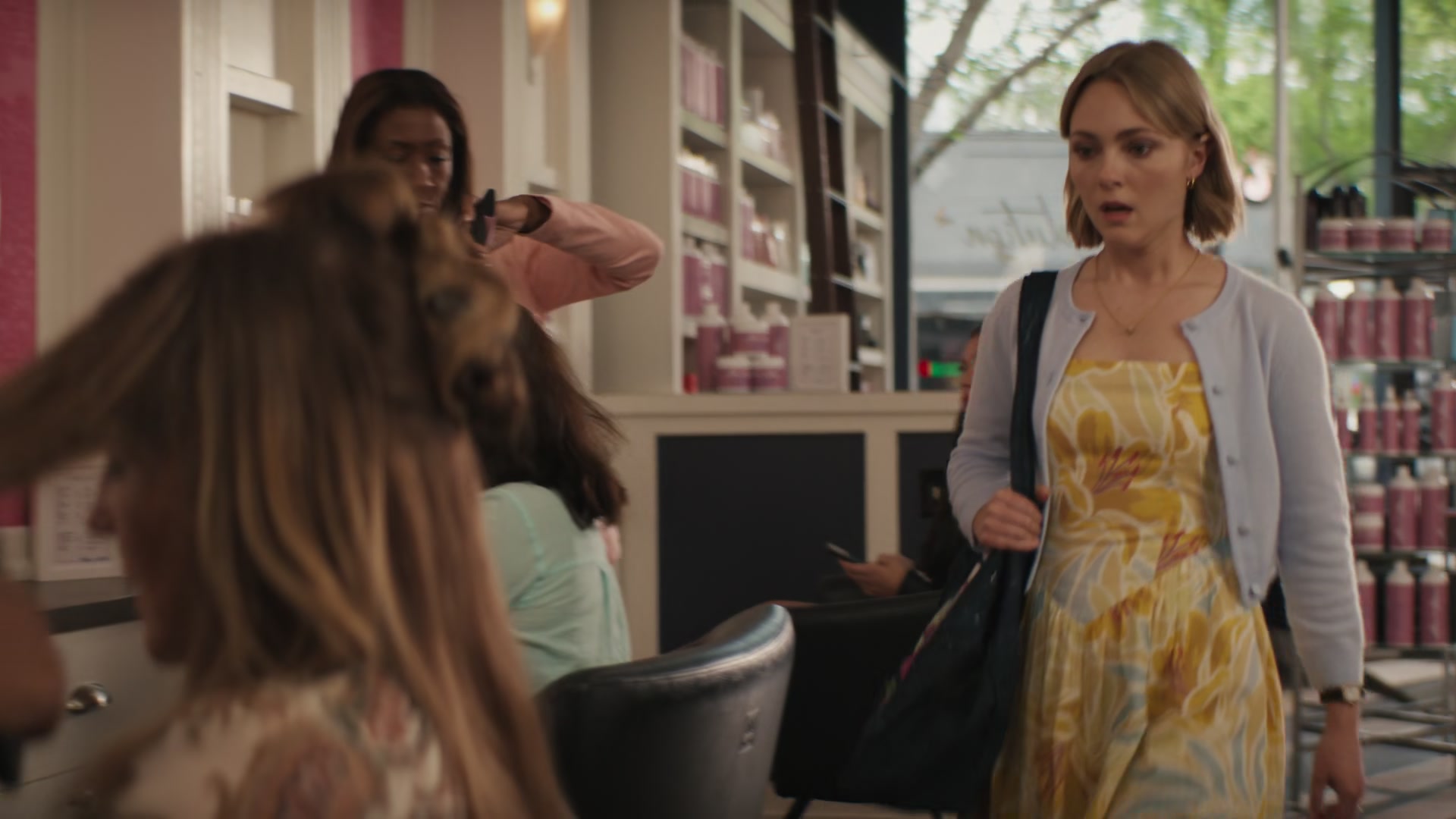 Grosse_Pointe_Garden_Society_S01E01_1080p_ASRO_005028.jpg