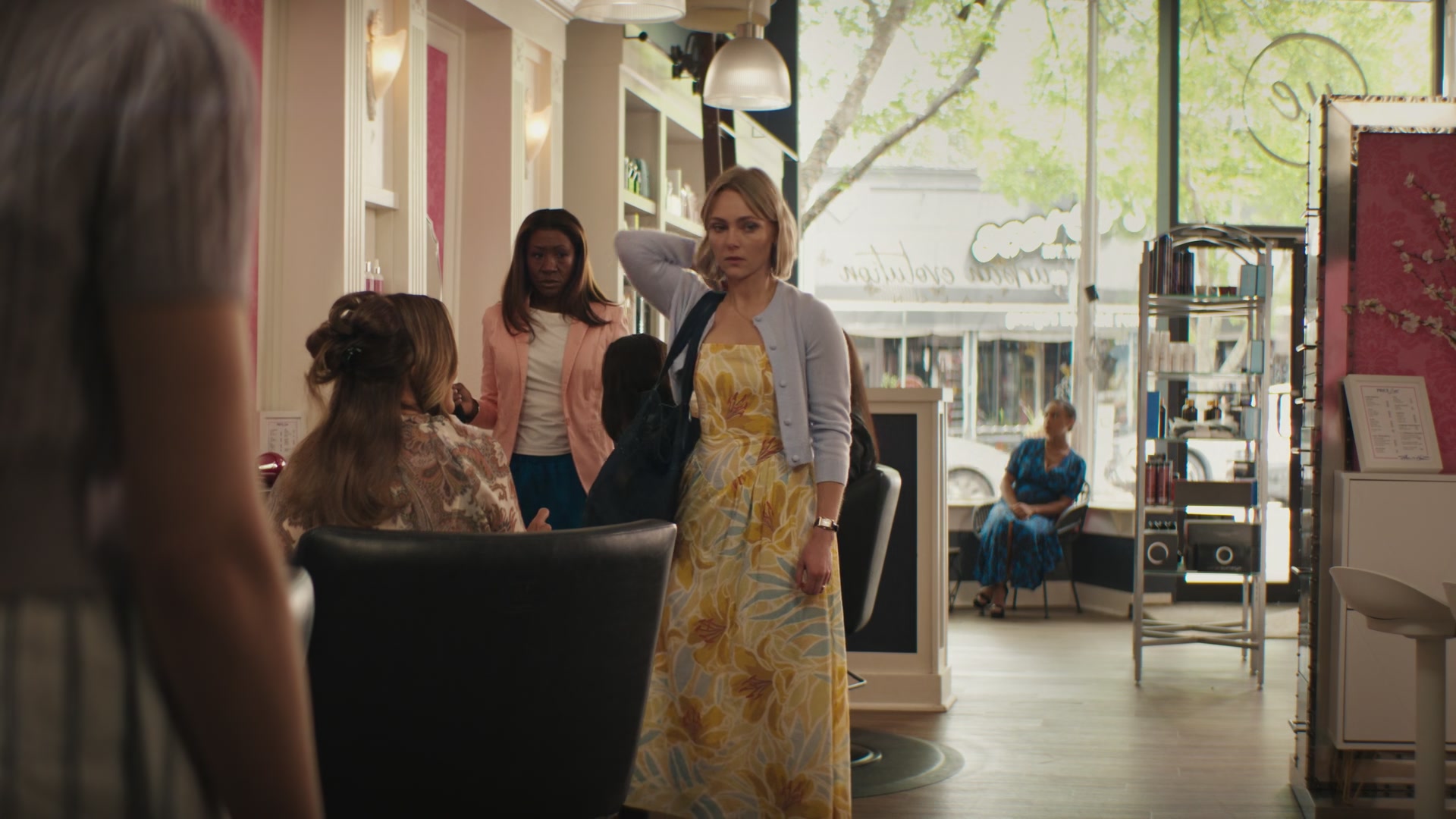 Grosse_Pointe_Garden_Society_S01E01_1080p_ASRO_005136.jpg