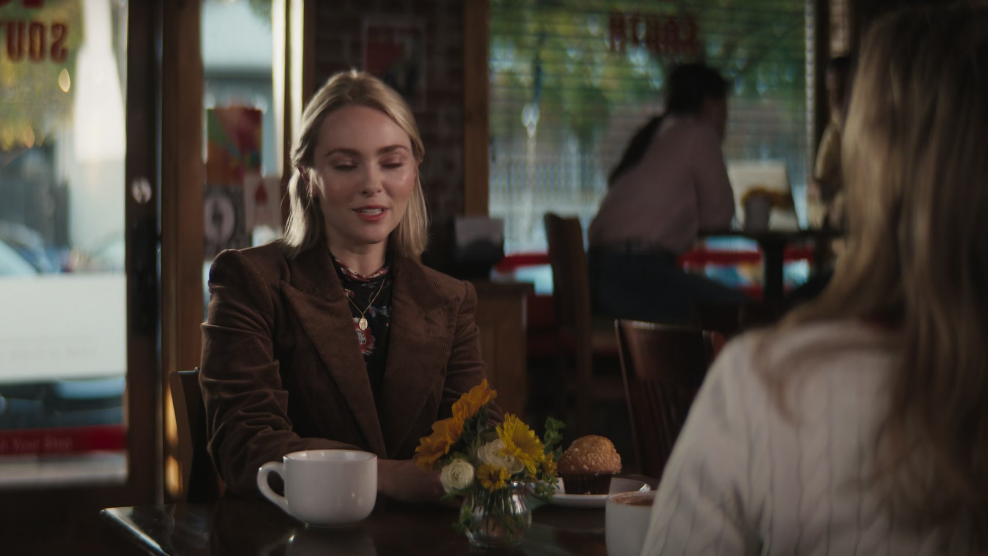 Grosse_Pointe_Garden_Society_S01E02_1080p_ASRO_003047.jpg