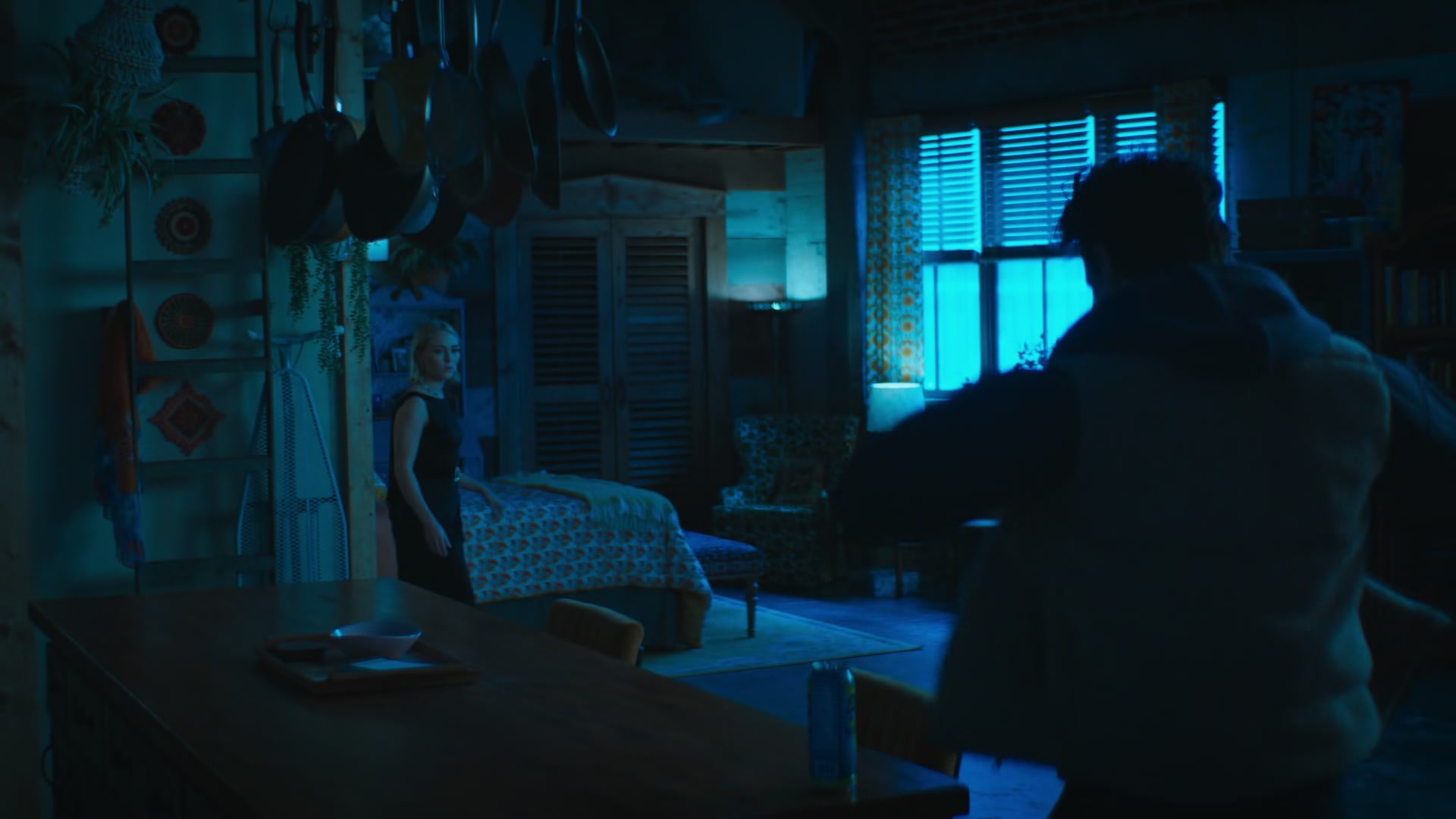 Grosse_Pointe_Garden_Society_S01E04_1080p_ASRO_000172.jpg