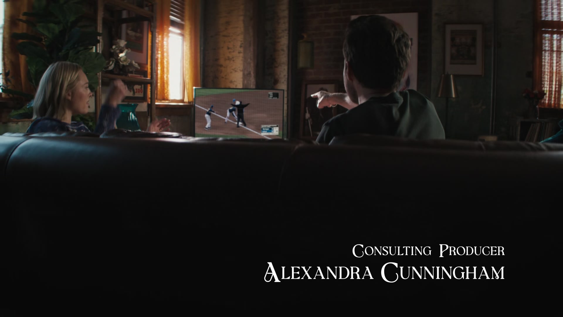 Grosse_Pointe_Garden_Society_S01E04_1080p_ASRO_000352.jpg Grosse_Pointe_Garden_Society_S01E04_1080p_ASRO_000352.jpg
