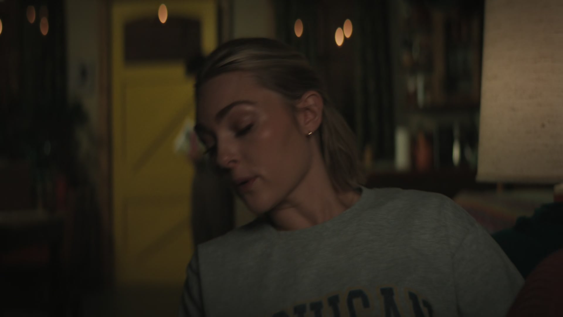 Grosse_Pointe_Garden_Society_S01E04_1080p_ASRO_000868.jpg