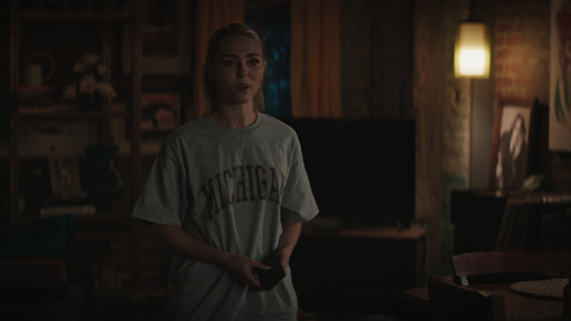 Grosse_Pointe_Garden_Society_S01E04_1080p_ASRO_000891.jpg