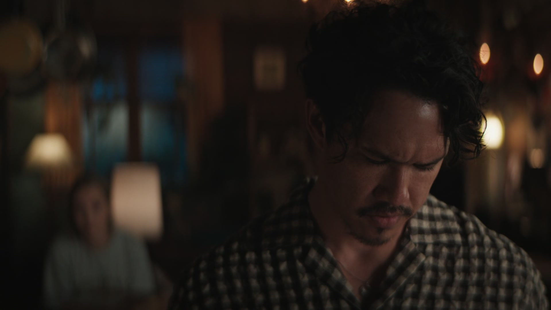 Grosse_Pointe_Garden_Society_S01E04_1080p_ASRO_000980.jpg