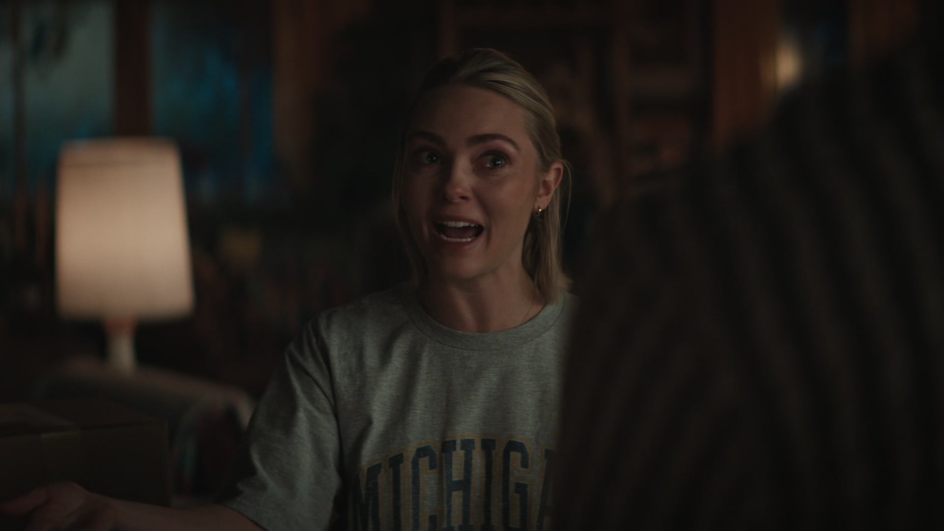 Grosse_Pointe_Garden_Society_S01E04_1080p_ASRO_001043.jpg