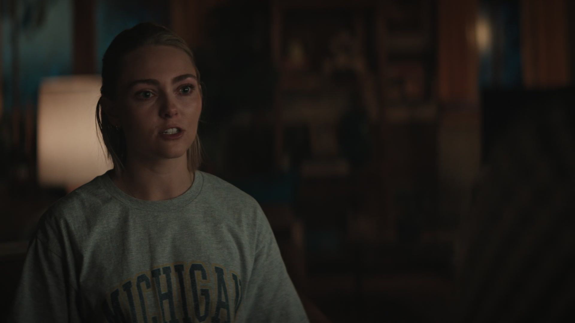 Grosse_Pointe_Garden_Society_S01E04_1080p_ASRO_001088.jpg