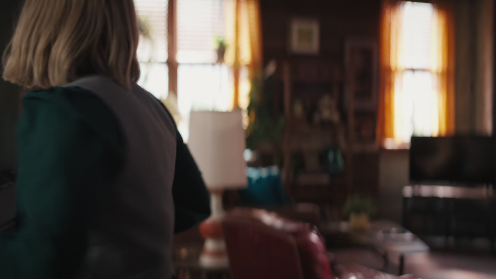Grosse_Pointe_Garden_Society_S01E04_1080p_ASRO_001962.jpg