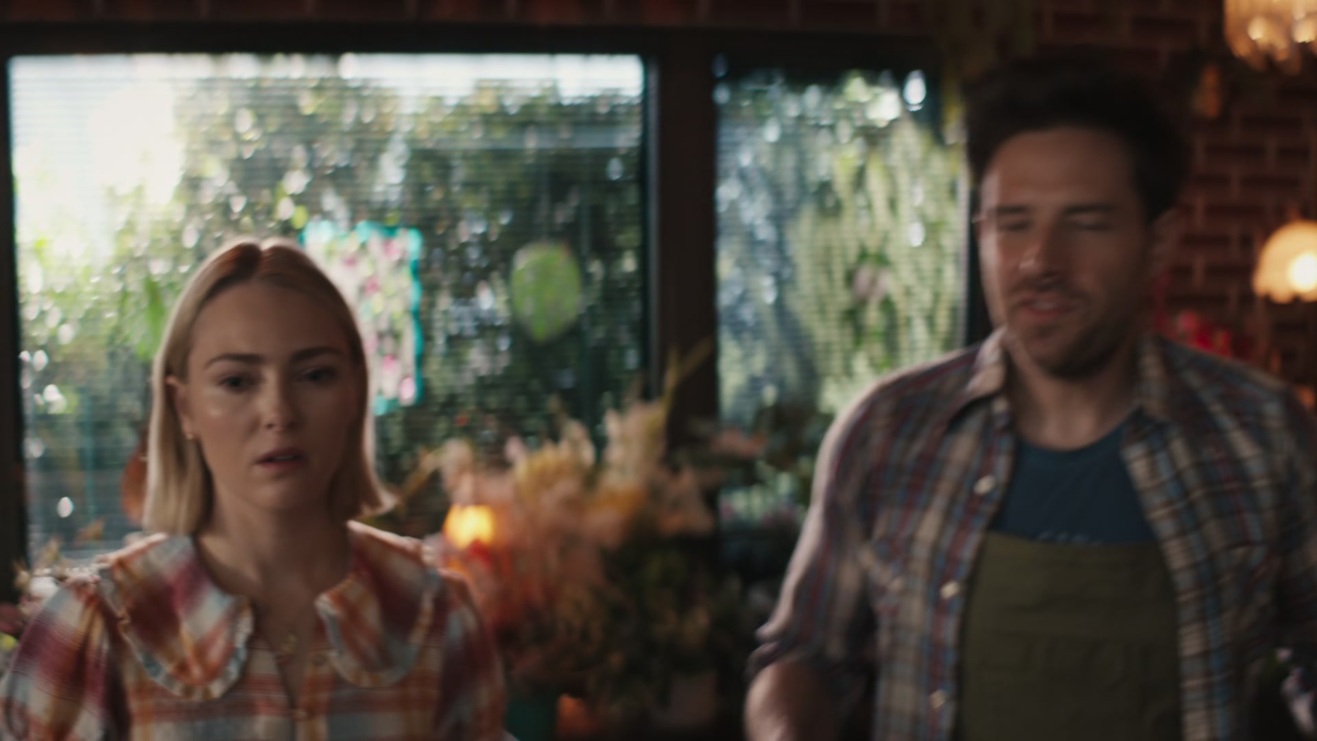 Grosse_Pointe_Garden_Society_S01E04_1080p_ASRO_002642.jpg Grosse_Pointe_Garden_Society_S01E04_1080p_ASRO_002642.jpg
