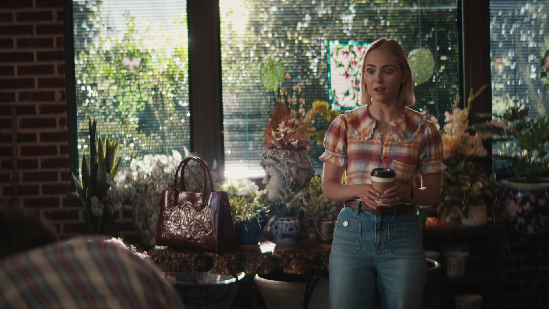 Grosse_Pointe_Garden_Society_S01E04_1080p_ASRO_002653.jpg