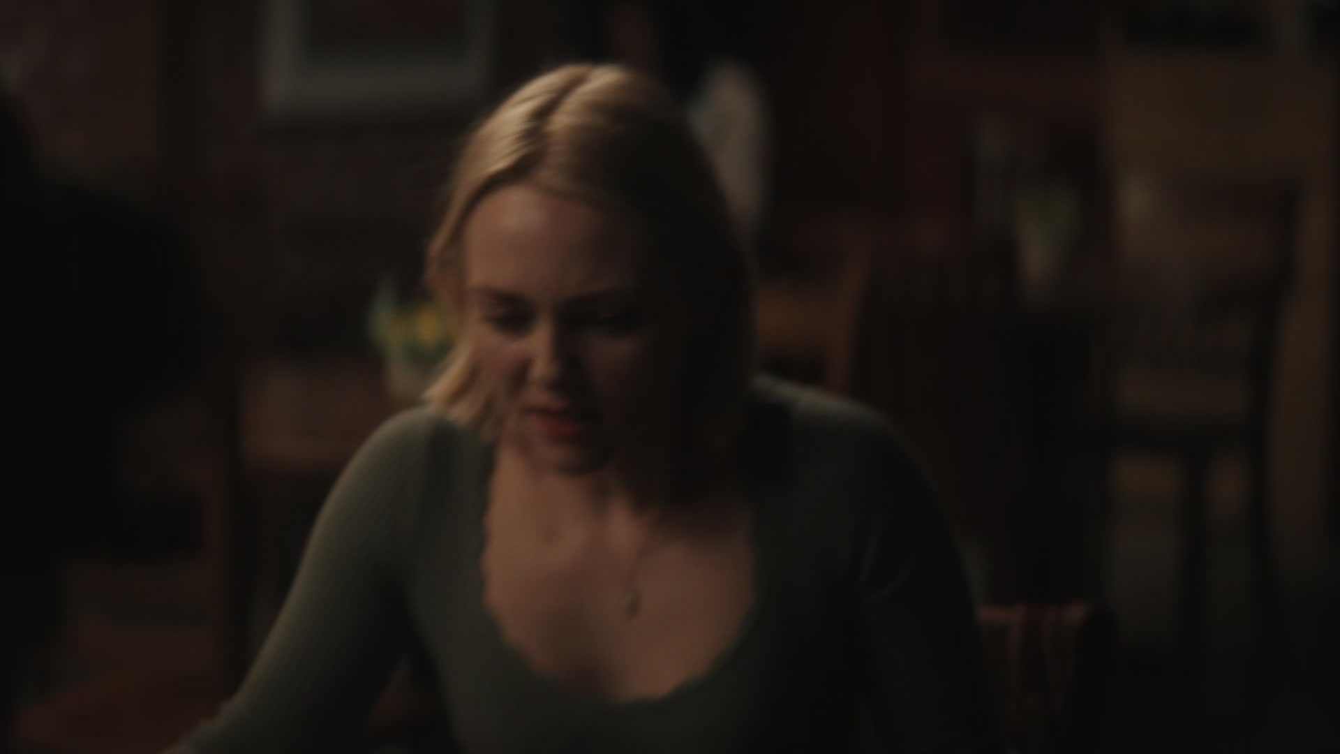 Grosse_Pointe_Garden_Society_S01E04_1080p_ASRO_004431.jpg