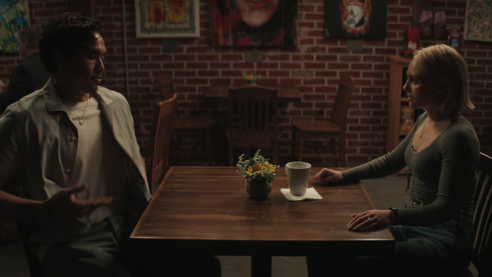 Grosse_Pointe_Garden_Society_S01E04_1080p_ASRO_004434.jpg Grosse_Pointe_Garden_Society_S01E04_1080p_ASRO_004434.jpg