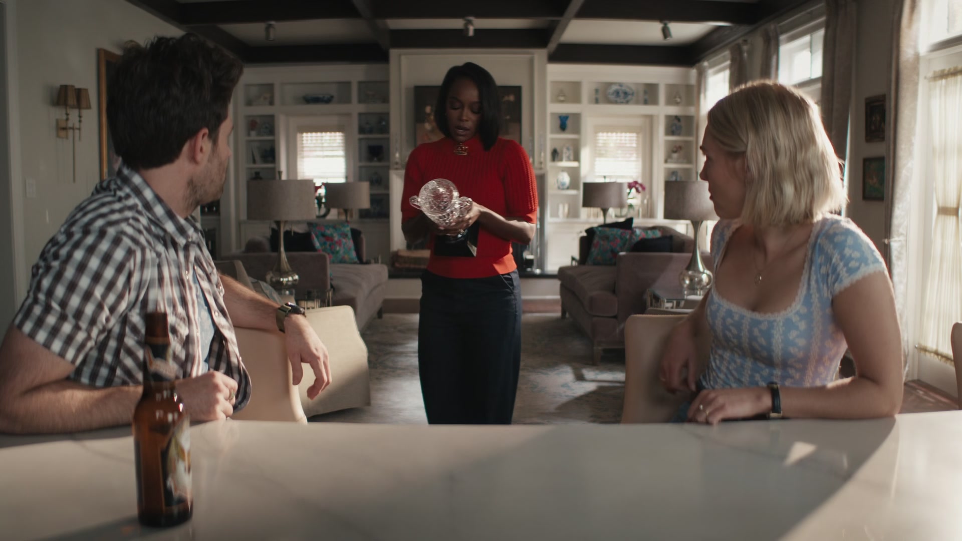 Grosse_Pointe_Garden_Society_S01E04_1080p_ASRO_005041.jpg Grosse_Pointe_Garden_Society_S01E04_1080p_ASRO_005041.jpg