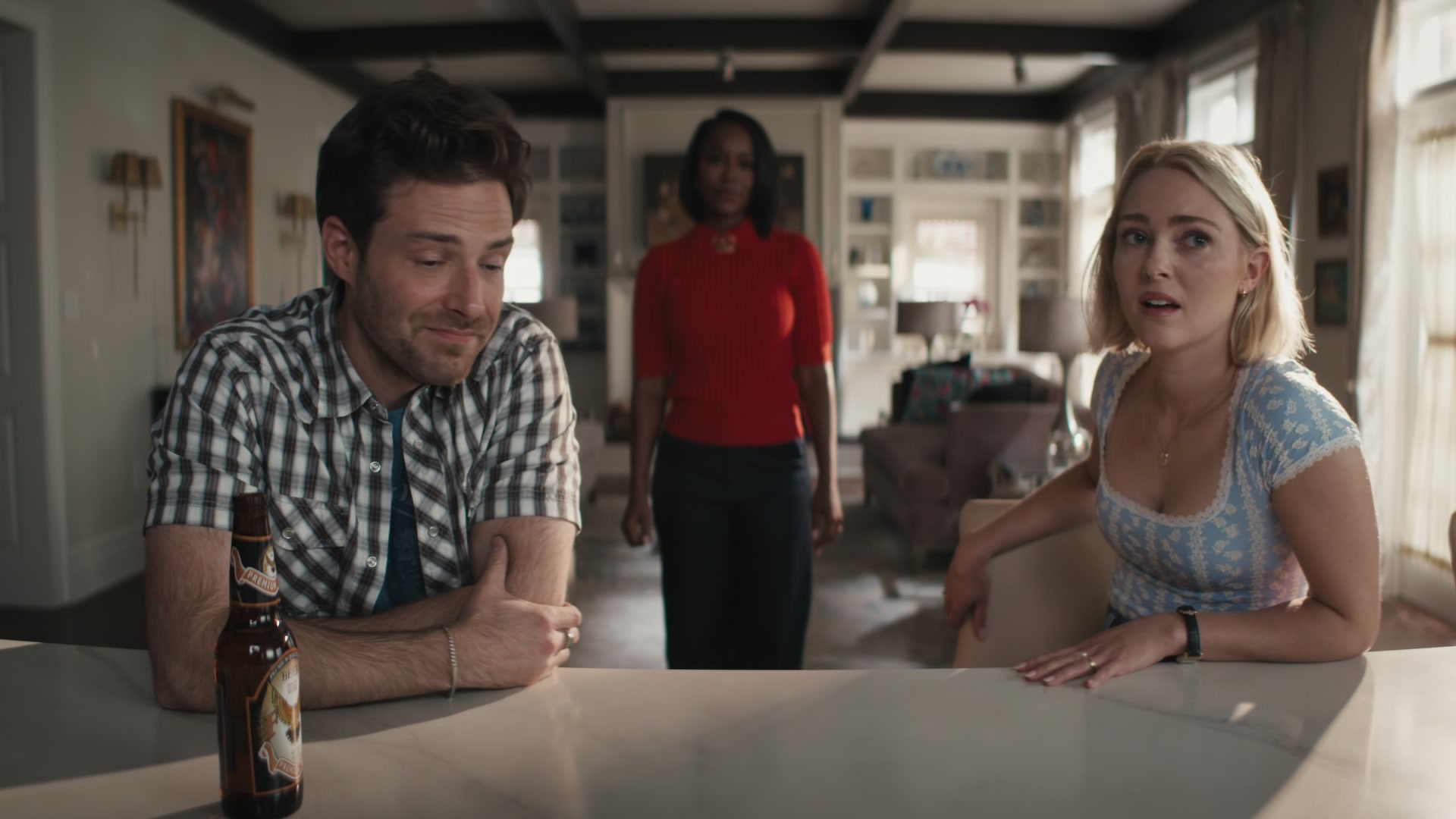Grosse_Pointe_Garden_Society_S01E04_1080p_ASRO_005103.jpg