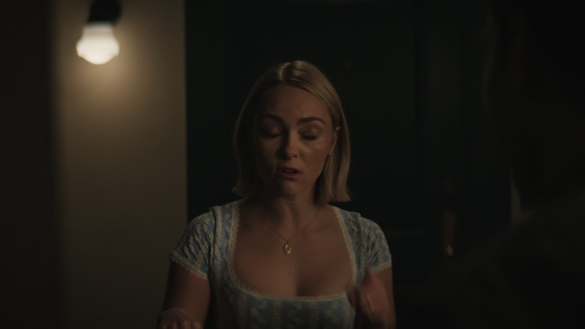 Grosse_Pointe_Garden_Society_S01E04_1080p_ASRO_005247.jpg Grosse_Pointe_Garden_Society_S01E04_1080p_ASRO_005247.jpg