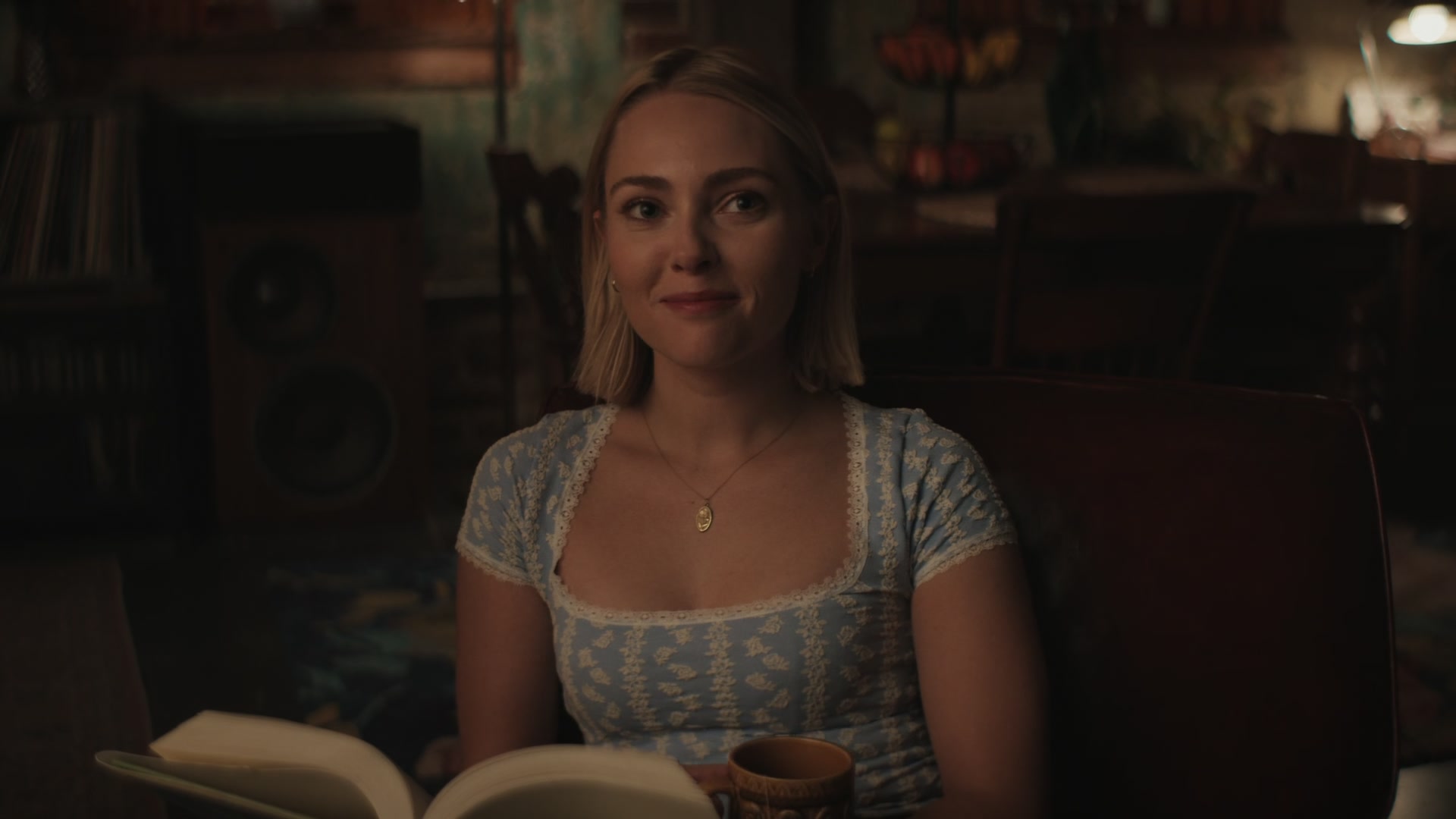 Grosse_Pointe_Garden_Society_S01E04_1080p_ASRO_005511.jpg