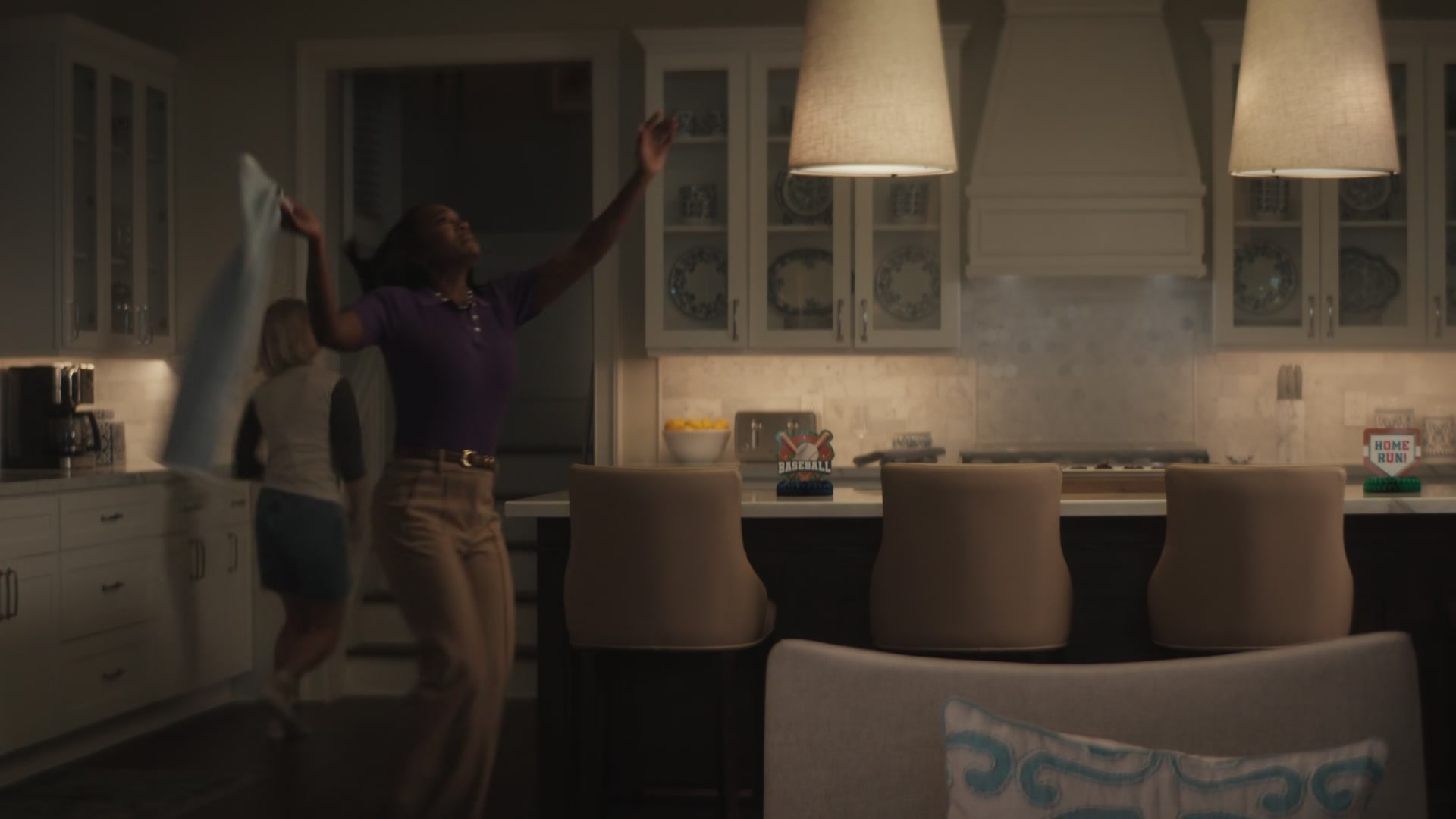 Grosse_Pointe_Garden_Society_S01E05_1080p_ASRO_002544.jpg
