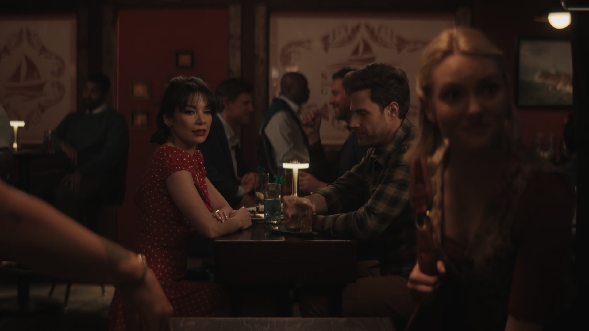 Grosse_Pointe_Garden_Society_S01E05_1080p_ASRO_003599.jpg