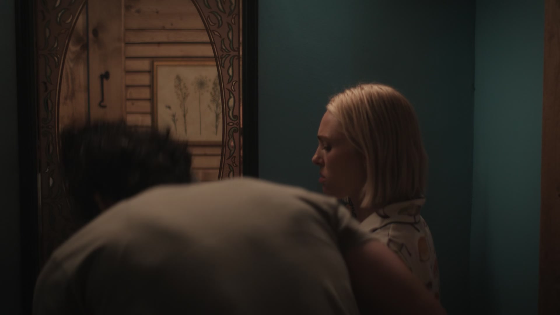 Grosse_Pointe_Garden_Society_S01E05_1080p_ASRO_004142.jpg