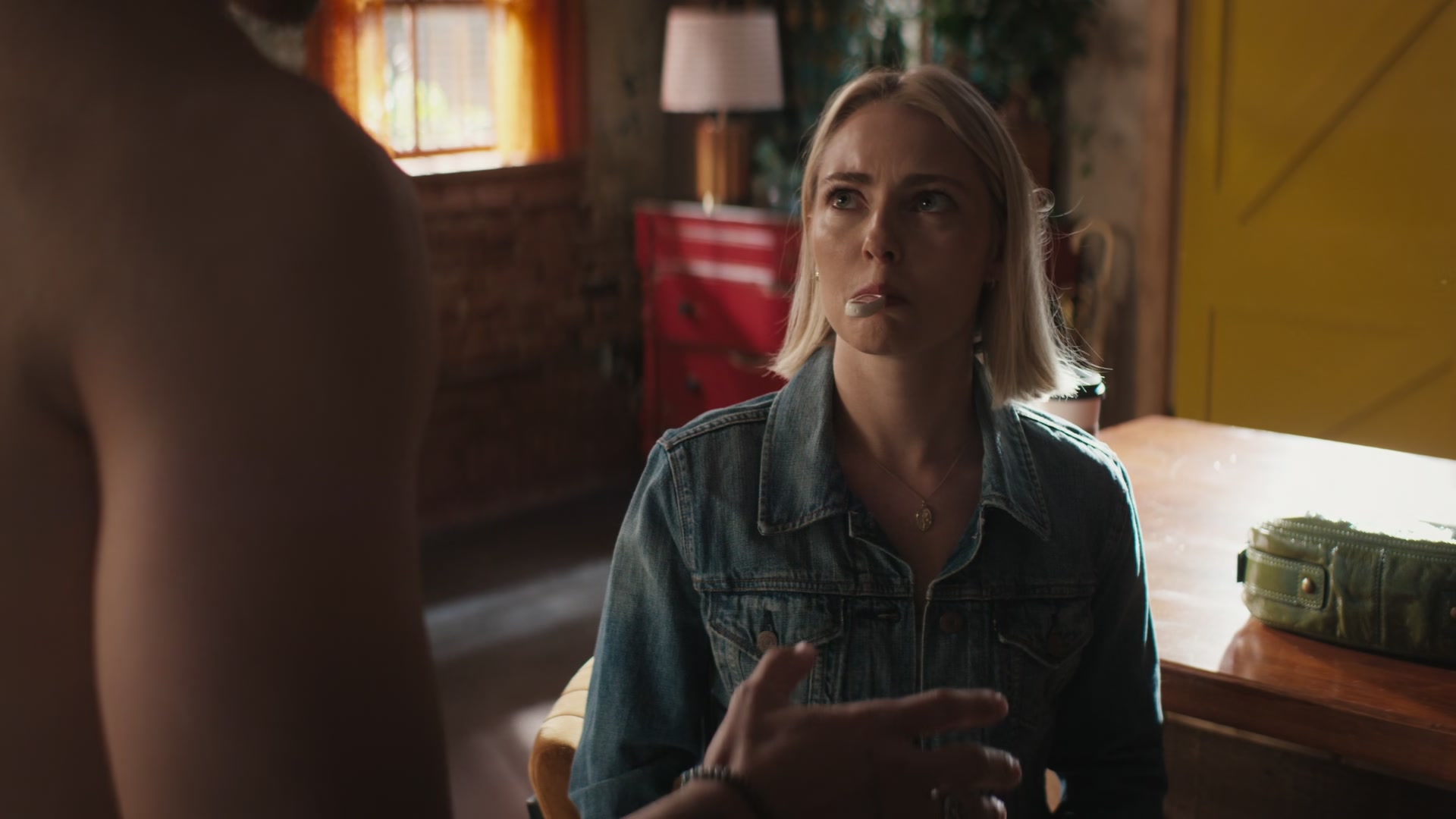 Grosse_Pointe_Garden_Society_S01E06_1080p_ASRO_000847.jpg Grosse_Pointe_Garden_Society_S01E06_1080p_ASRO_000847.jpg