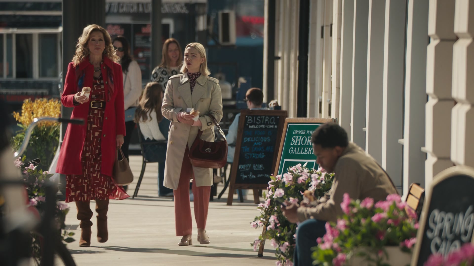 Grosse_Pointe_Garden_Society_S01E06_1080p_ASRO_001937.jpg