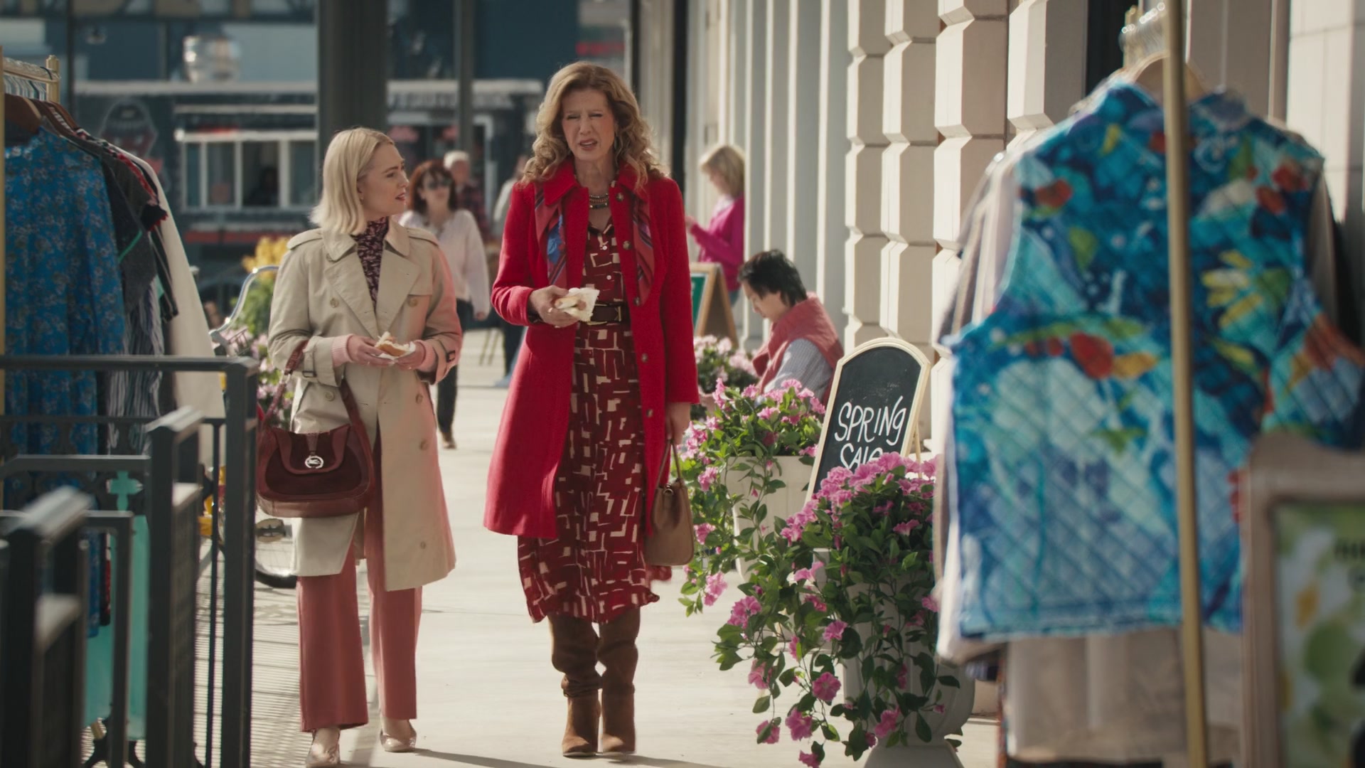 Grosse_Pointe_Garden_Society_S01E06_1080p_ASRO_002068.jpg