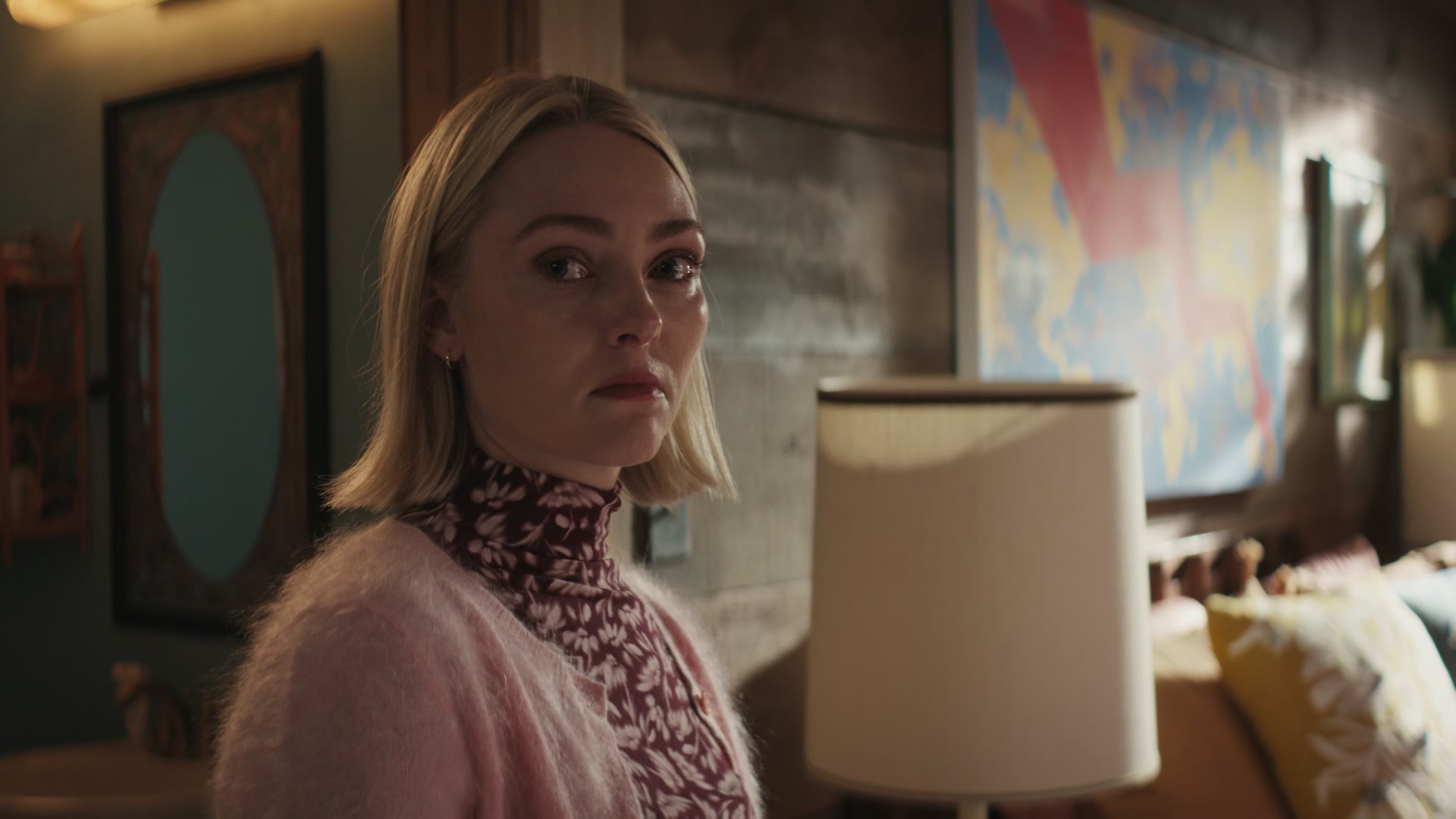 Grosse_Pointe_Garden_Society_S01E06_1080p_ASRO_002557.jpg Grosse_Pointe_Garden_Society_S01E06_1080p_ASRO_002557.jpg